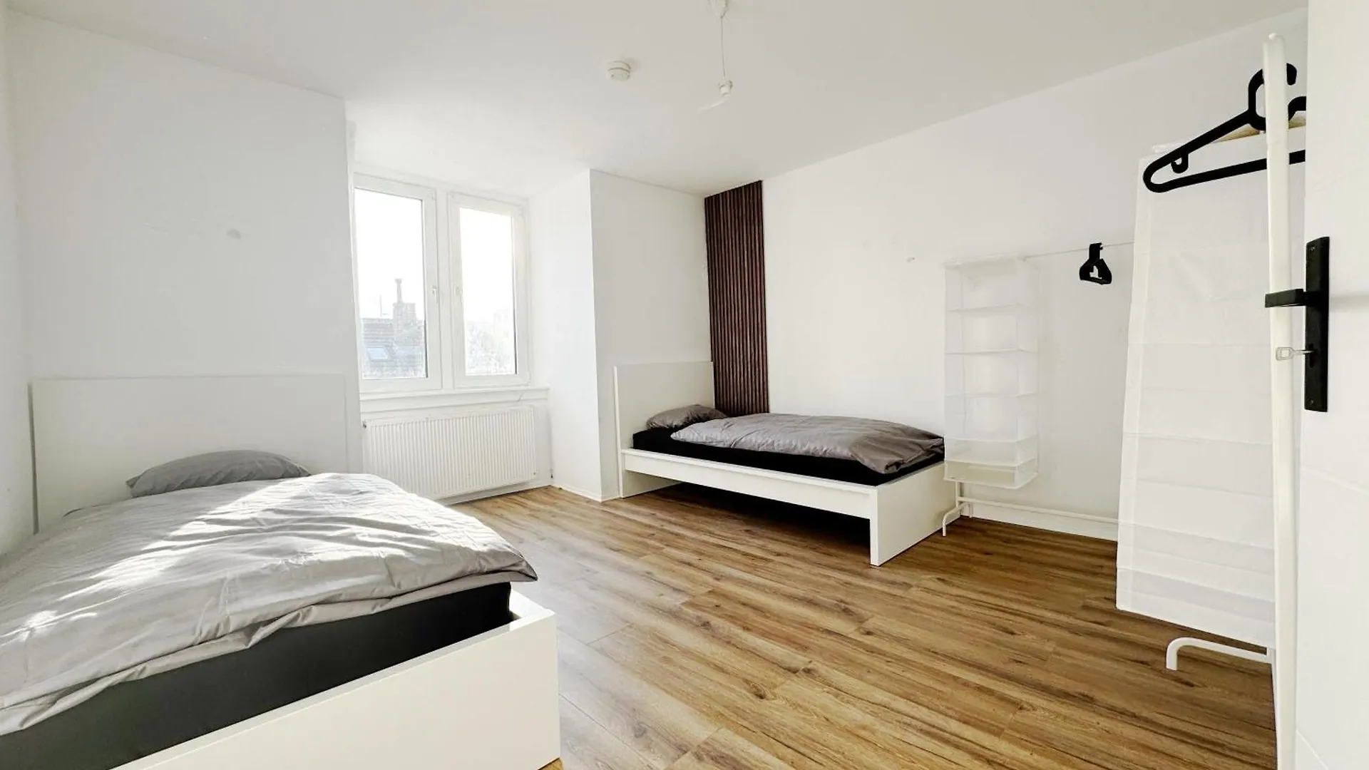 Apartment Frankfurt Messe 7Min- 3 Zimmer Kueche Bad Parkplatz 6 Betten Frankfurt am Main