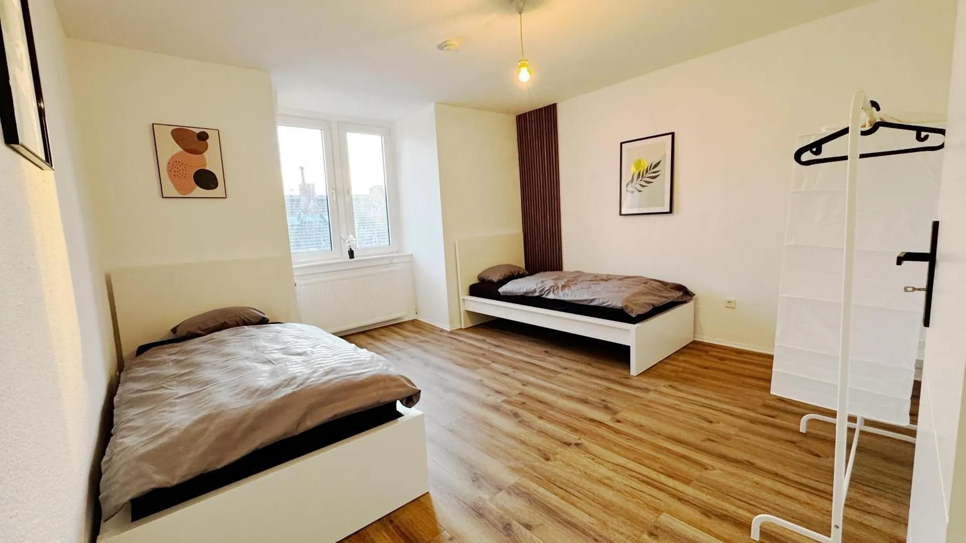Frankfurt Messe 7Min- 3 Zimmer Kueche Bad Parkplatz 6 Betten Frankfurt am Main