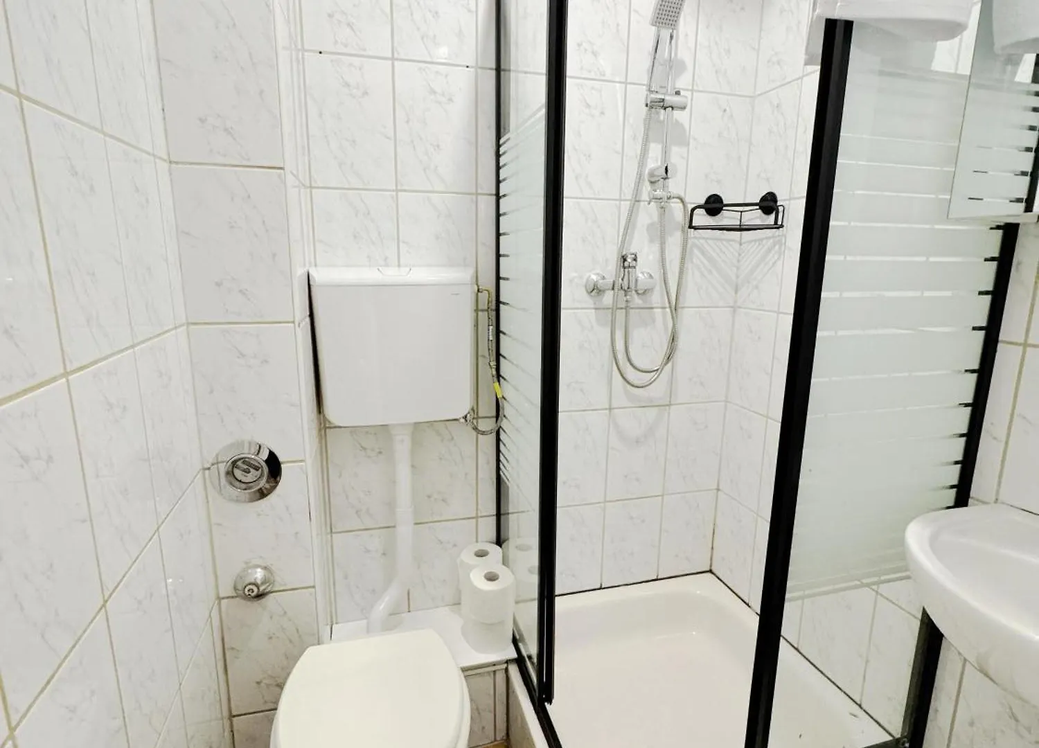 Frankfurt Messe 7Min- 3 Zimmer Kueche Bad Parkplatz 6 Betten Frankfurt am Main Apartment
