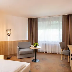 Plaza & Living Frankfurt Hotel